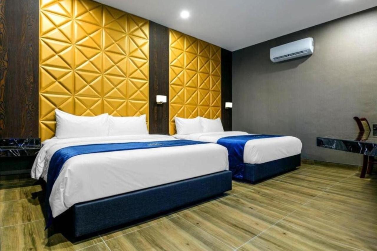 U3 Hotel Субанг Джая Екстериор снимка