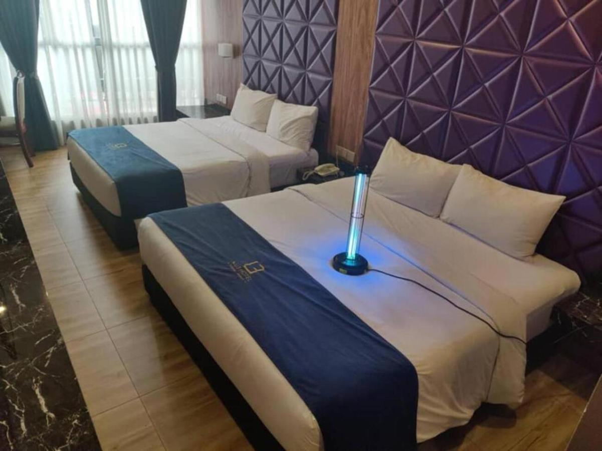 U3 Hotel Субанг Джая Екстериор снимка