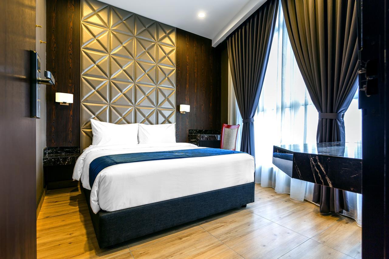 U3 Hotel Субанг Джая Екстериор снимка