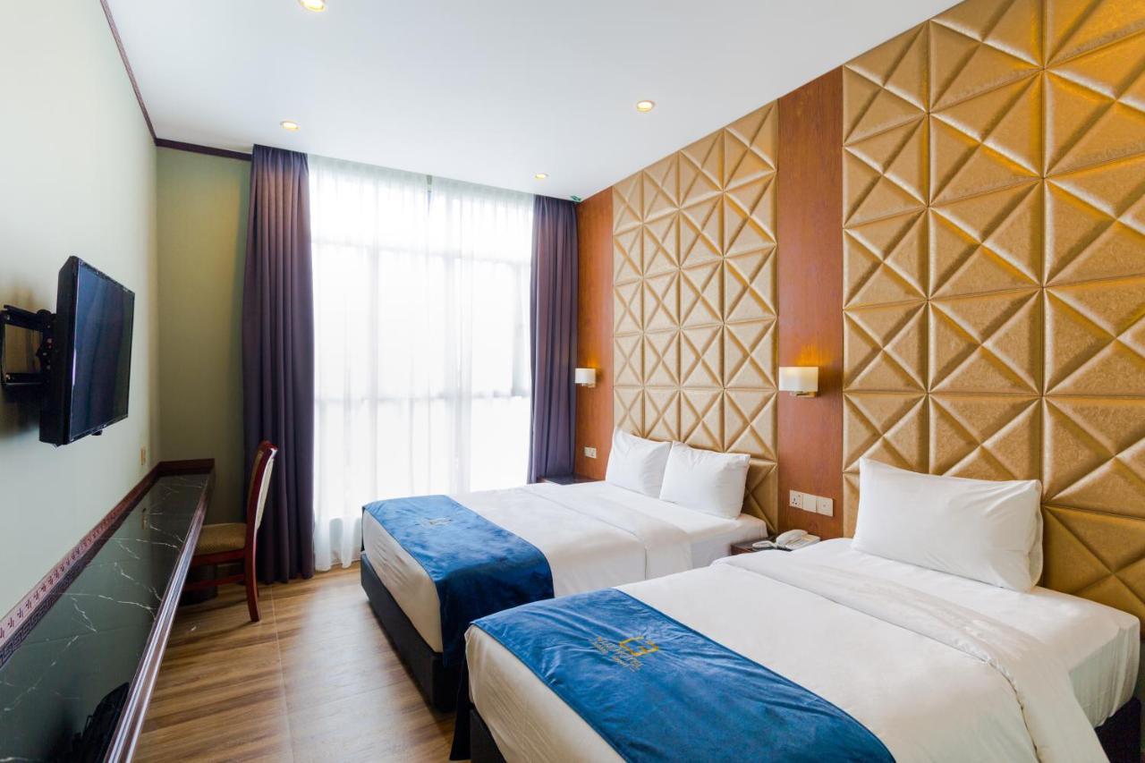 U3 Hotel Субанг Джая Екстериор снимка